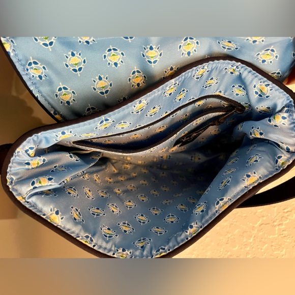 Vera Bradley Navy Medium Flap Crossbody - Picture 4 of 7